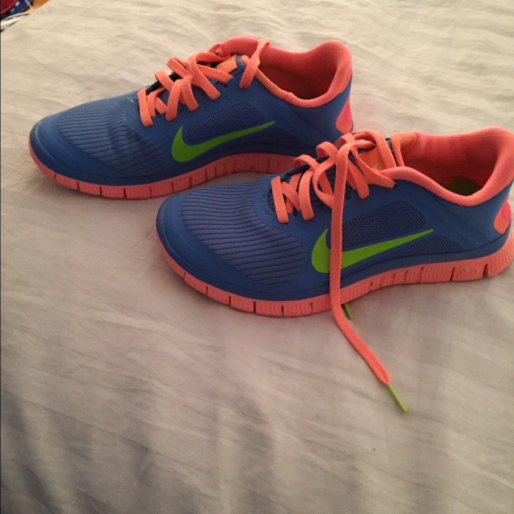 ✨Colorful Nike Sneakers✨